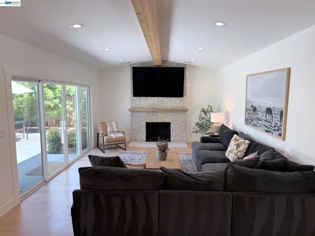 824 Alden Ln, Livermore, California 94550