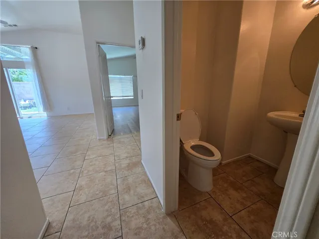 481 N Pinewood, Upland, California 91786