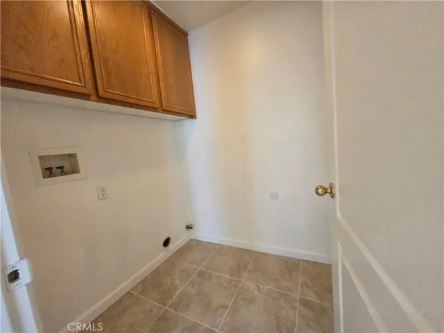 481 N Pinewood, Upland, California 91786