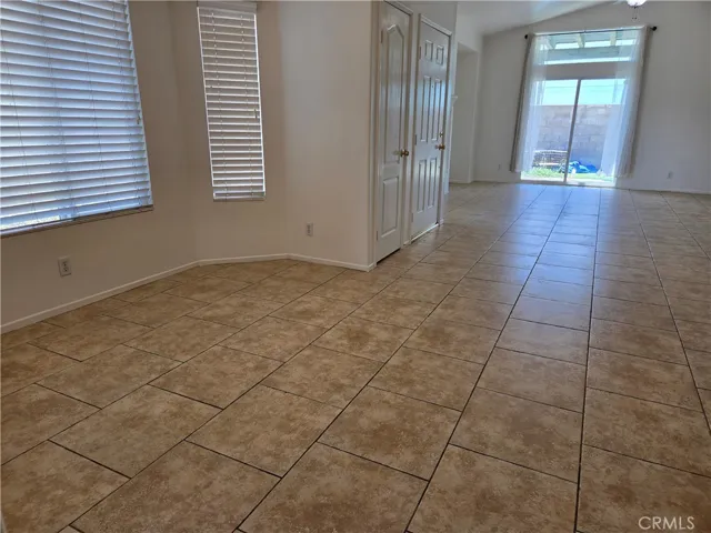 481 N Pinewood, Upland, California 91786