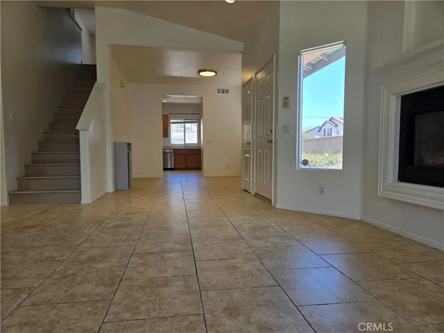 481 N Pinewood, Upland, California 91786