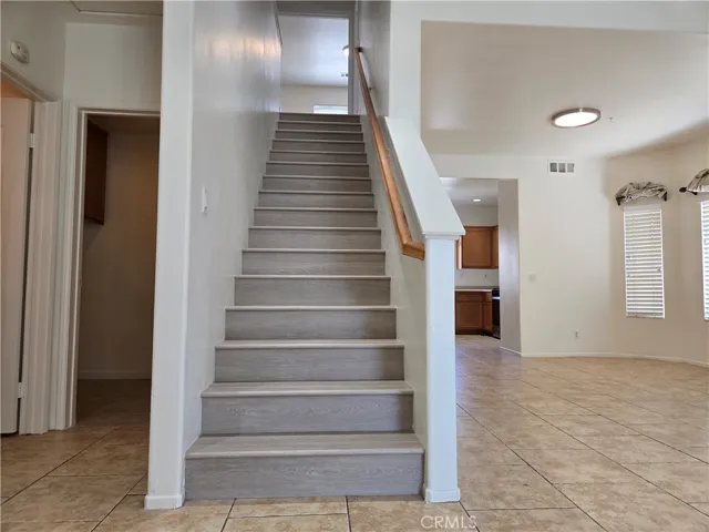 481 N Pinewood, Upland, California 91786