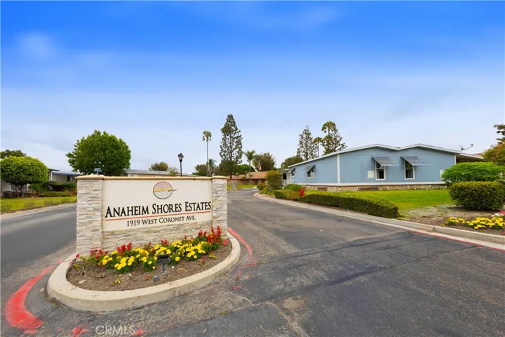 Anaheim Shores Estates entry.