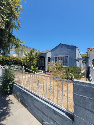 1532 Carmona, Los Angeles, California 90019