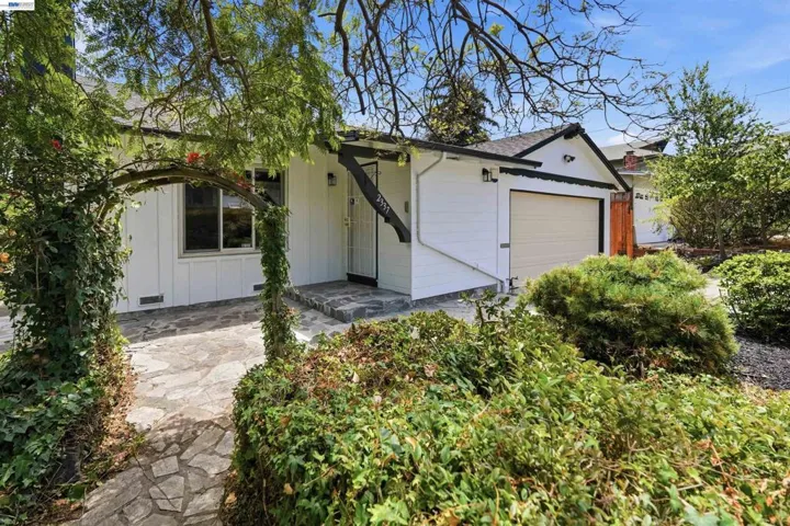 2337 Bentley Ct, Castro Valley, California 94546