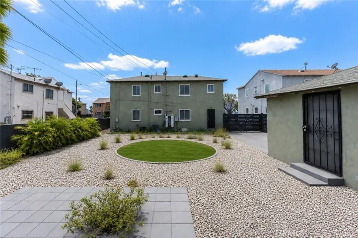 2115 W 103rd Place, Los Angeles, California 90047