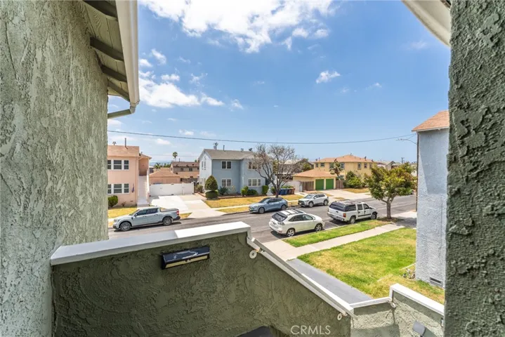2115 W 103rd Place, Los Angeles, California 90047