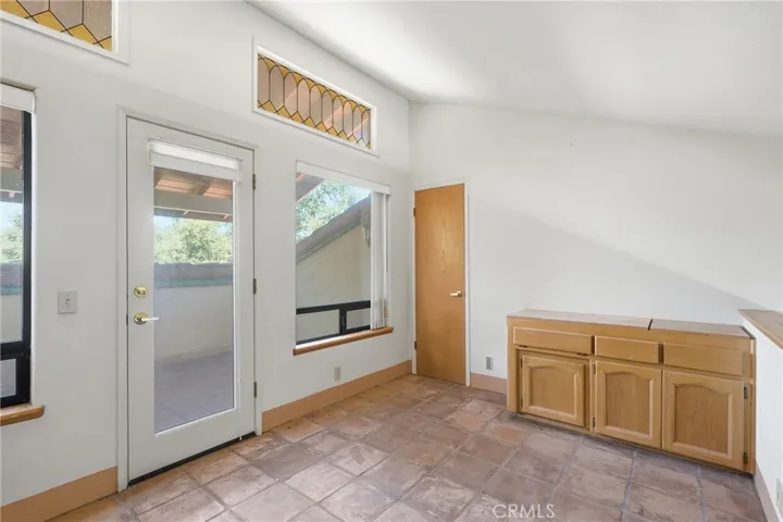 9875 Suey Creek, Santa Maria, California 93454