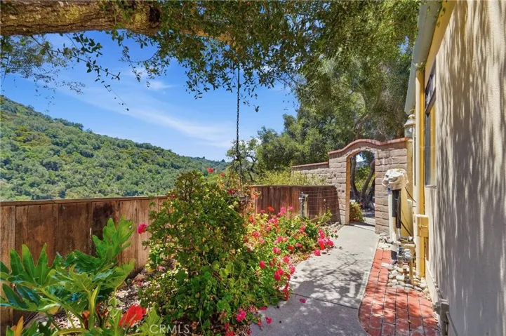 9875 Suey Creek, Santa Maria, California 93454