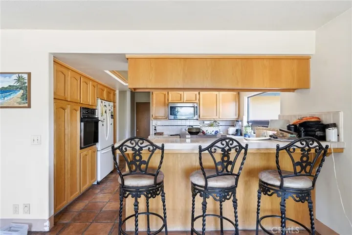 9875 Suey Creek, Santa Maria, California 93454