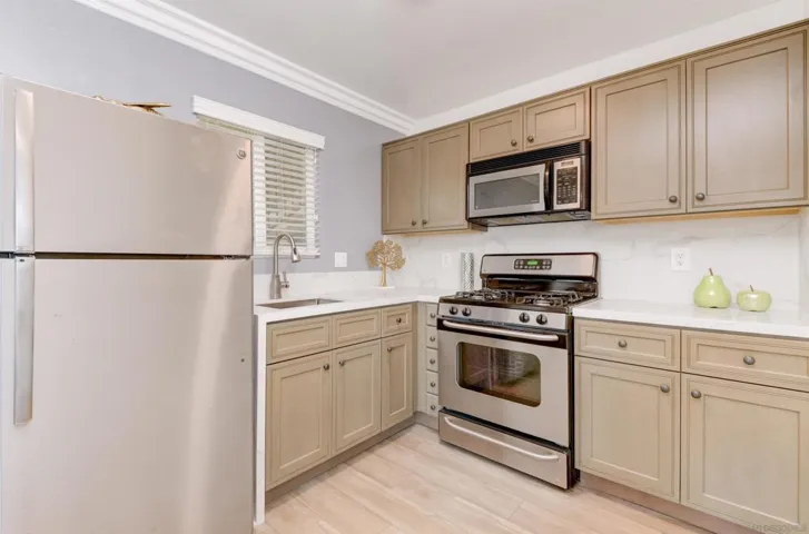 194 Avenida Descanso A, Oceanside, California 92057