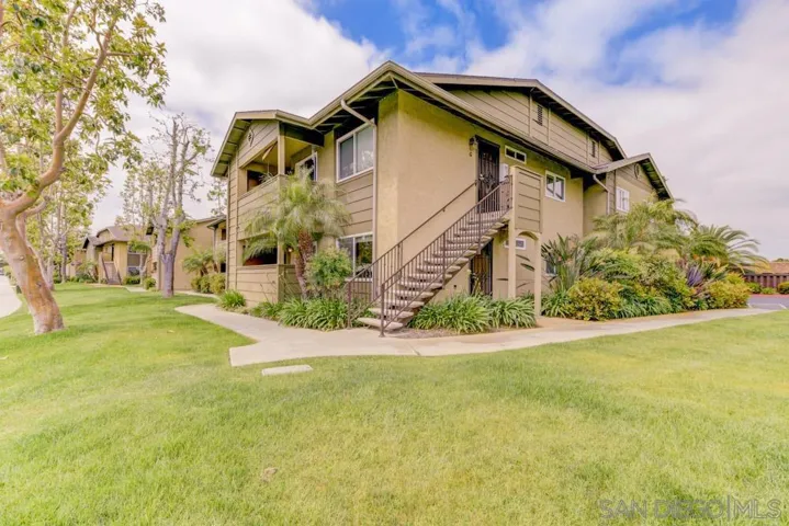 194 Avenida Descanso A, Oceanside, California 92057