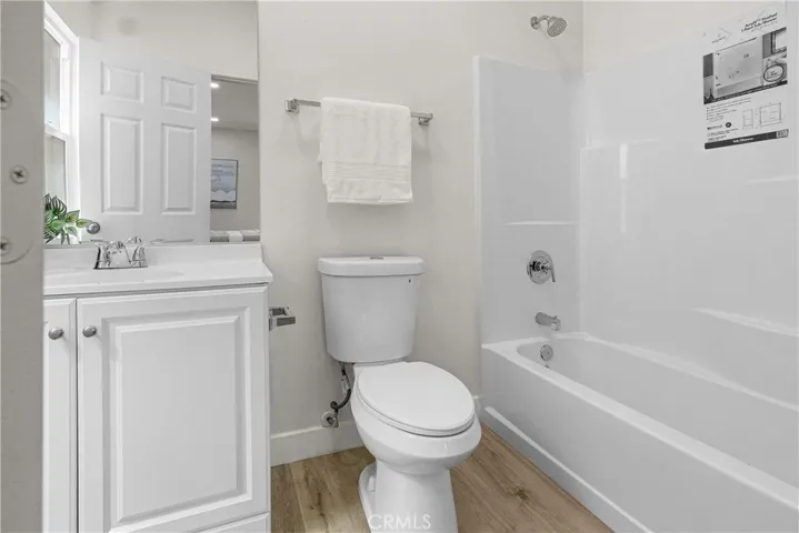 Full Master bath.
