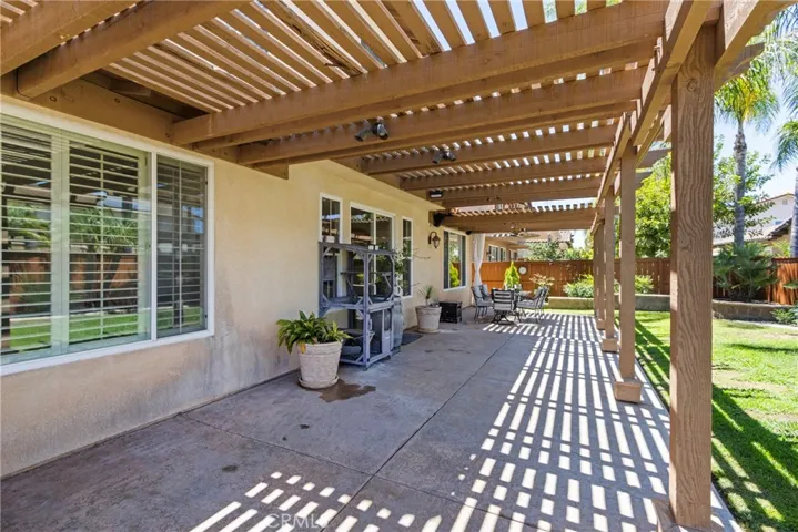 31580 Royal Oaks, Temecula, California 92591