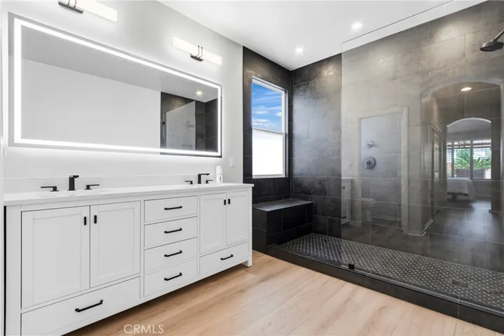 Primary En-Suite