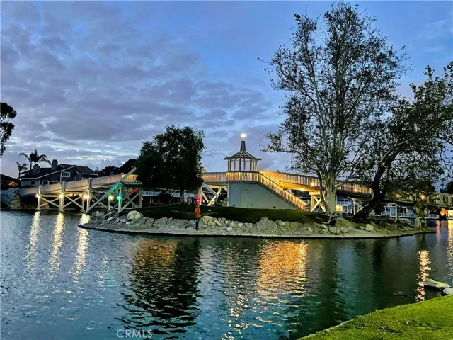 27 Fallingstar 25, Irvine, California 92614