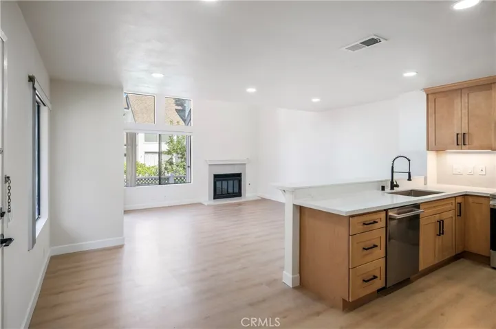 27 Fallingstar 25, Irvine, California 92614