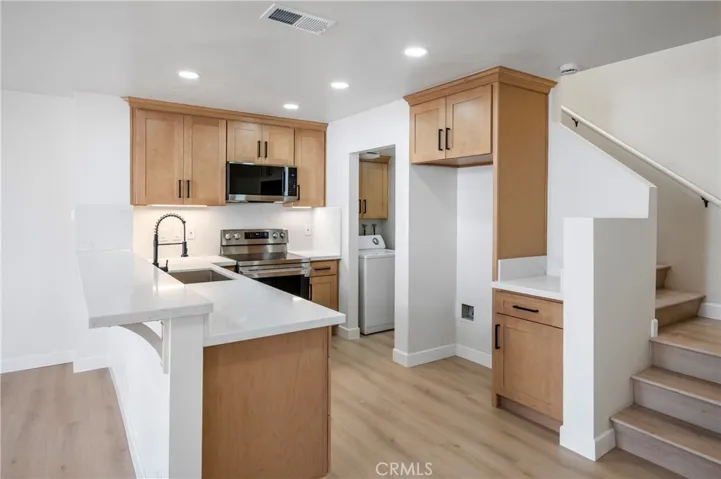 27 Fallingstar 25, Irvine, California 92614