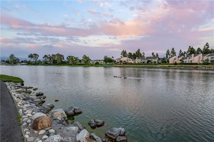 27 Fallingstar 25, Irvine, California 92614