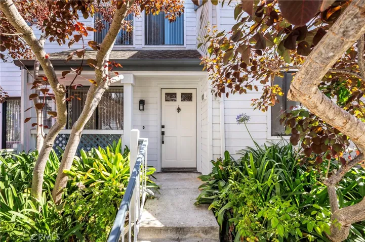 27 Fallingstar 25, Irvine, California 92614