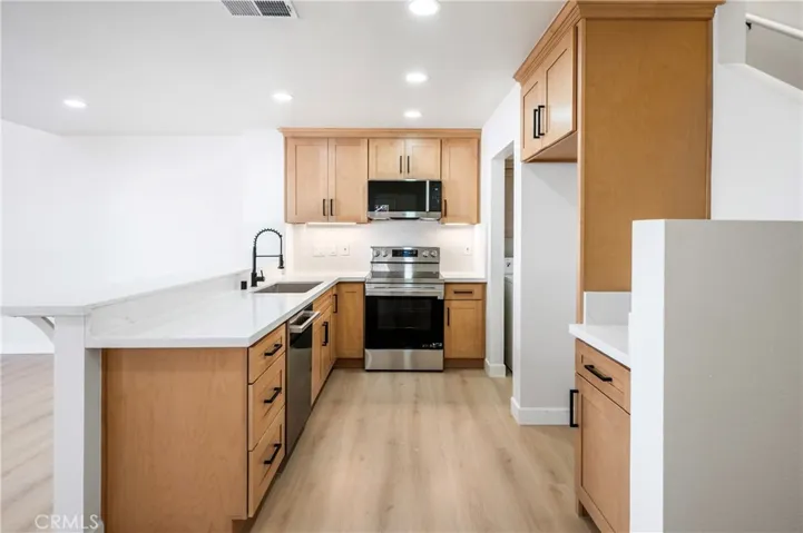 27 Fallingstar 25, Irvine, California 92614