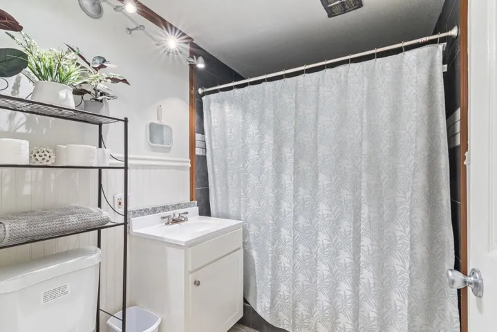 26460 Dale, Hemet, California 92545
