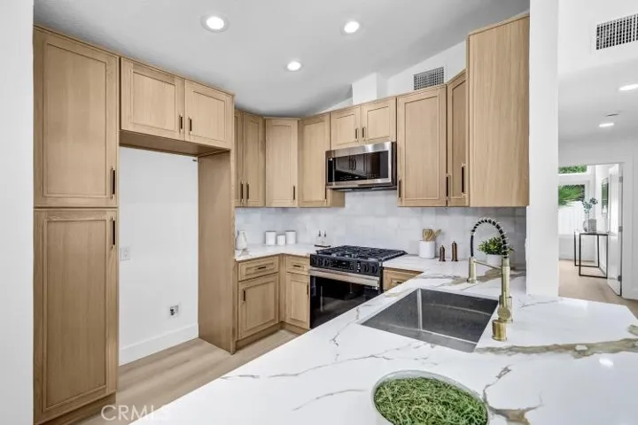 8 Misty Creek, Laguna Hills, California 92653