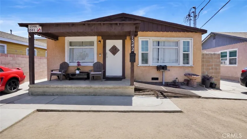 Unit 1542 Front Exterior