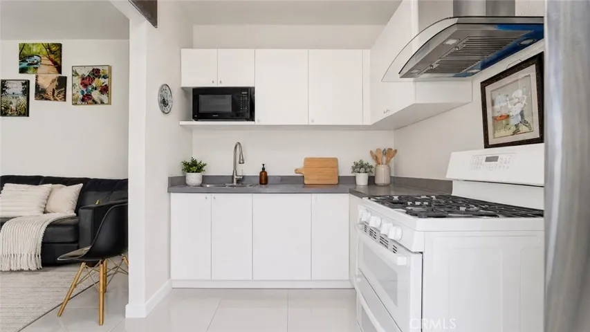 Kitchen Staged