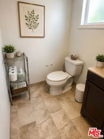 5240 Buffalo, Sherman Oaks, California 91401