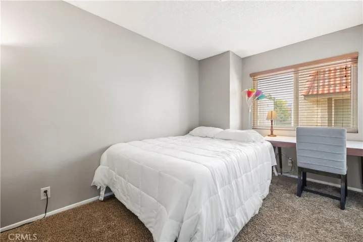 17955 River Circle 4, Canyon Country, California 91387