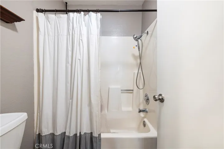 17955 River Circle 4, Canyon Country, California 91387