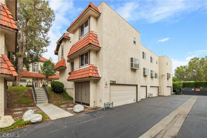 17955 River Circle 4, Canyon Country, California 91387
