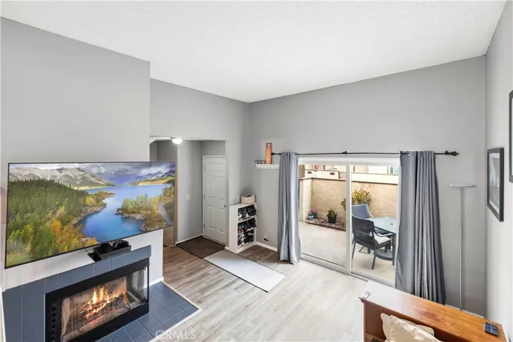 17955 River Circle 4, Canyon Country, California 91387