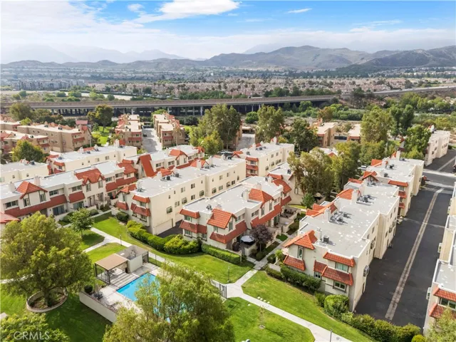17955 River Circle 4, Canyon Country, California 91387