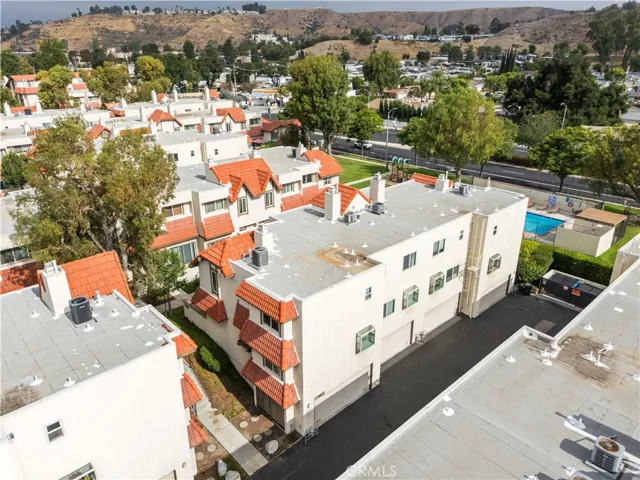 17955 River Circle 4, Canyon Country, California 91387