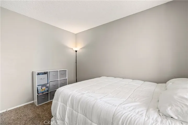 17955 River Circle 4, Canyon Country, California 91387