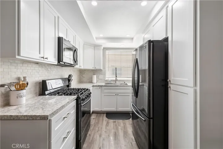 17955 River Circle 4, Canyon Country, California 91387