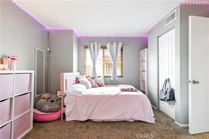 17955 River Circle 4, Canyon Country, California 91387