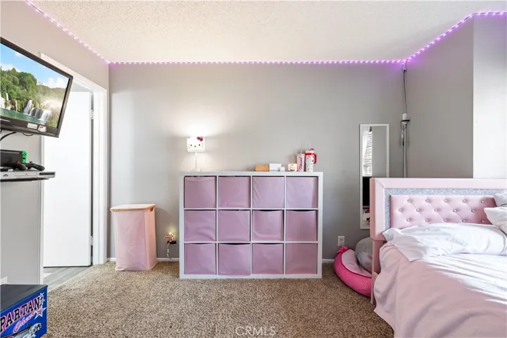 17955 River Circle 4, Canyon Country, California 91387