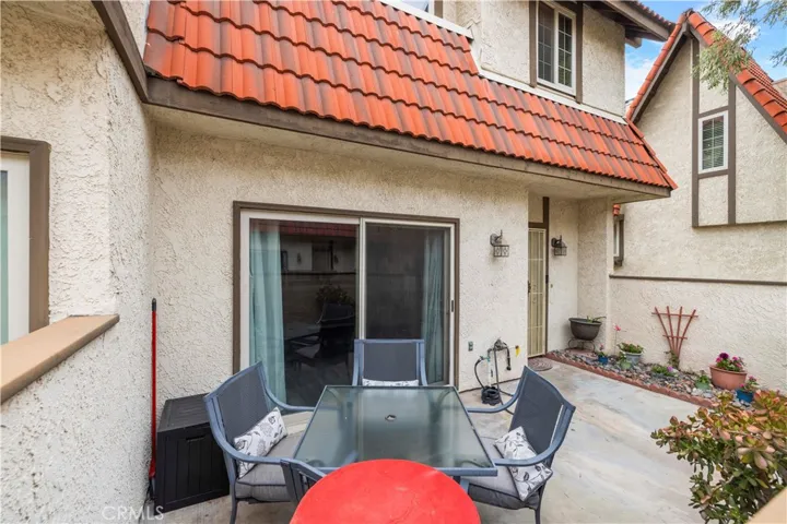 17955 River Circle 4, Canyon Country, California 91387
