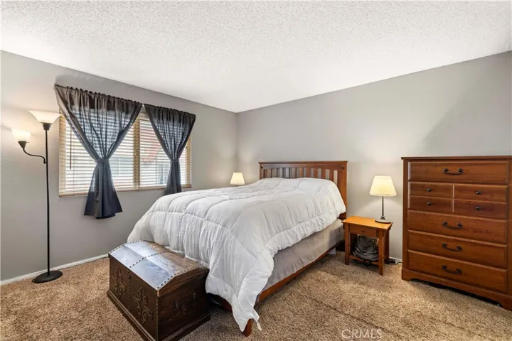 17955 River Circle 4, Canyon Country, California 91387
