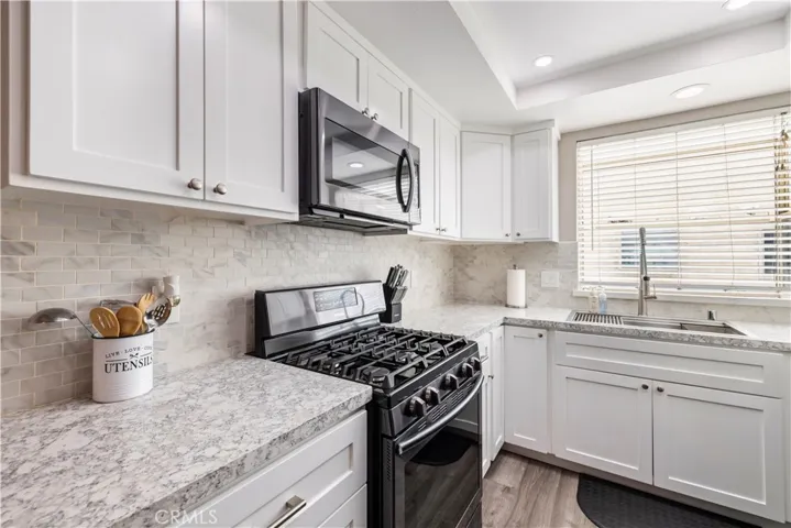 17955 River Circle 4, Canyon Country, California 91387