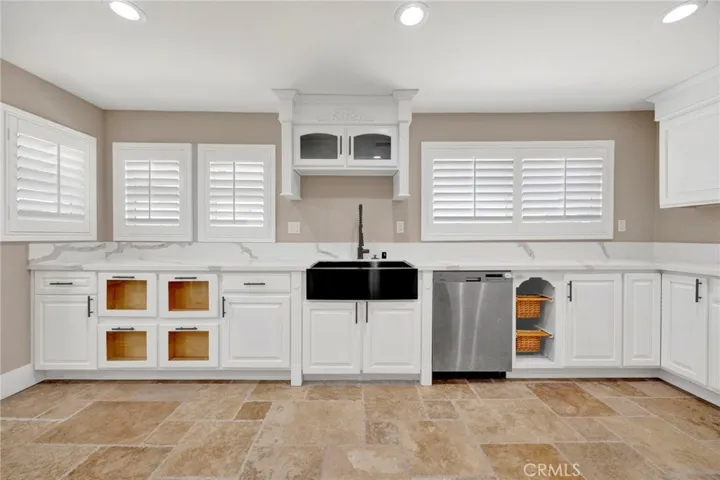 517 King, Monrovia, California 91016