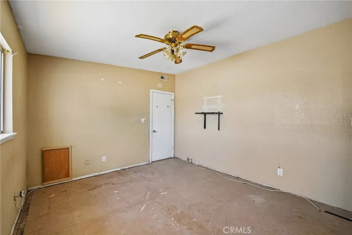 13207 Nicola Road, Apple Valley, California 92308