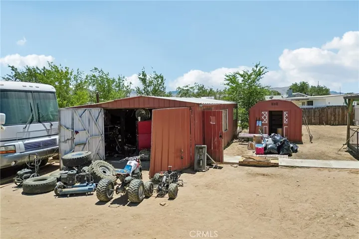 13207 Nicola Road, Apple Valley, California 92308