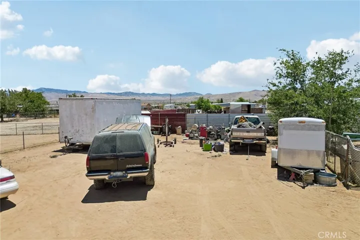 13207 Nicola Road, Apple Valley, California 92308
