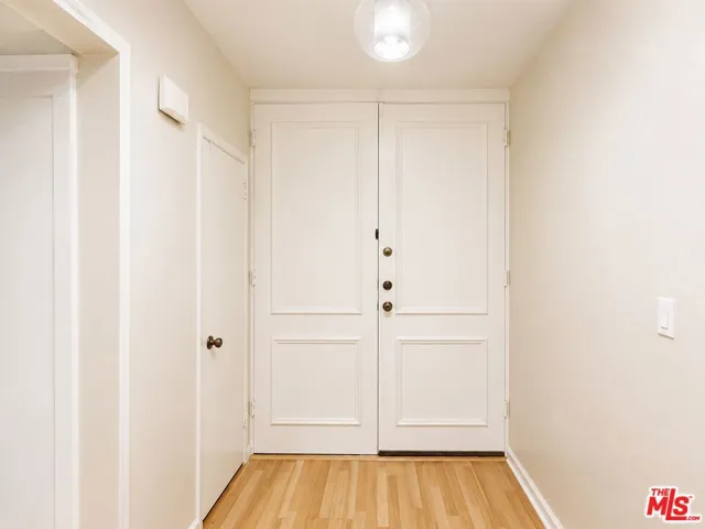 5870 Green Valley Circle 129, Culver City, California 90230