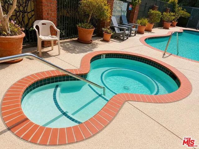 5870 Green Valley Circle 129, Culver City, California 90230