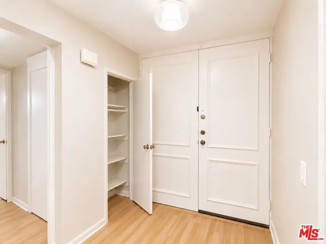 5870 Green Valley Circle 129, Culver City, California 90230